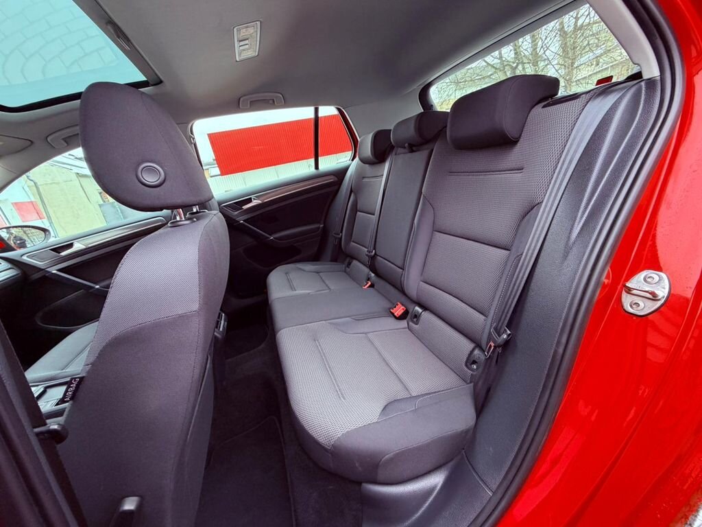 Volkswagen Golf Hatchback 1,2 l 77 kw