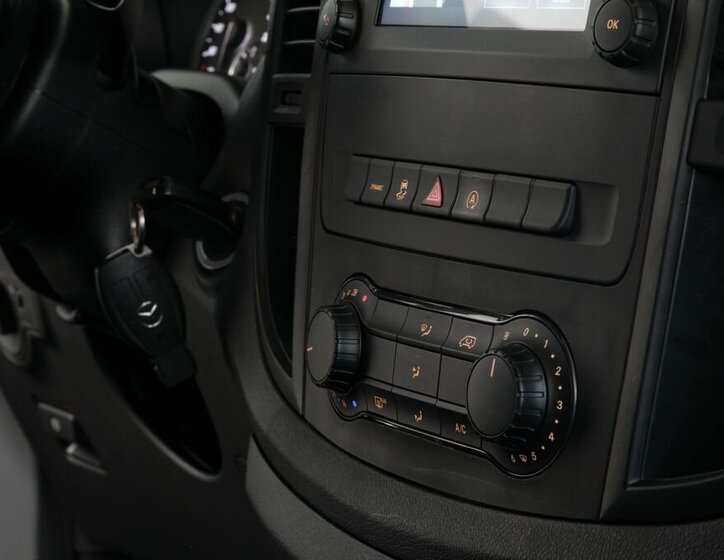 Mercedes-Benz Vito Skříň 2,0 l 120 kw