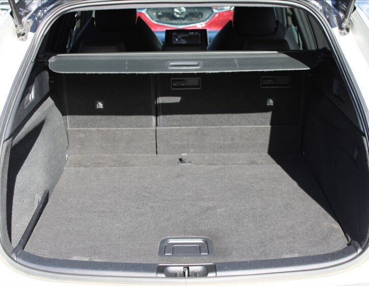 Toyota Corolla Kombi 2,0 l 112 kw