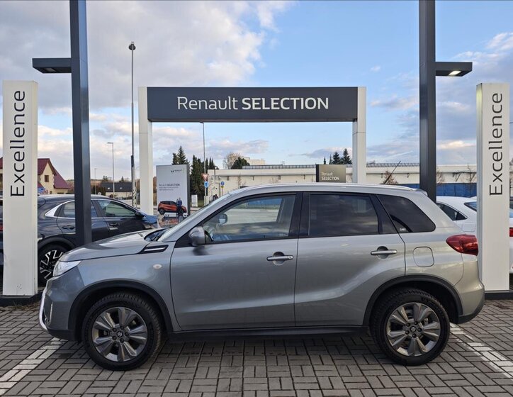 Suzuki Vitara SUV / Terénní 998,0 82 kw