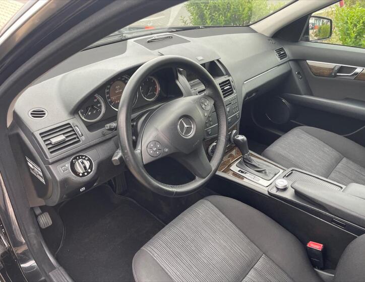 Mercedes-Benz Třídy C 12