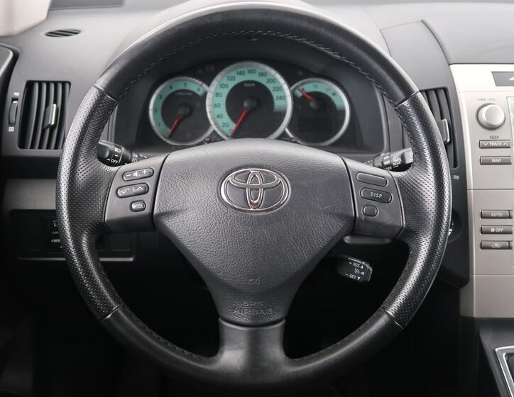 Toyota Corolla Verso 16