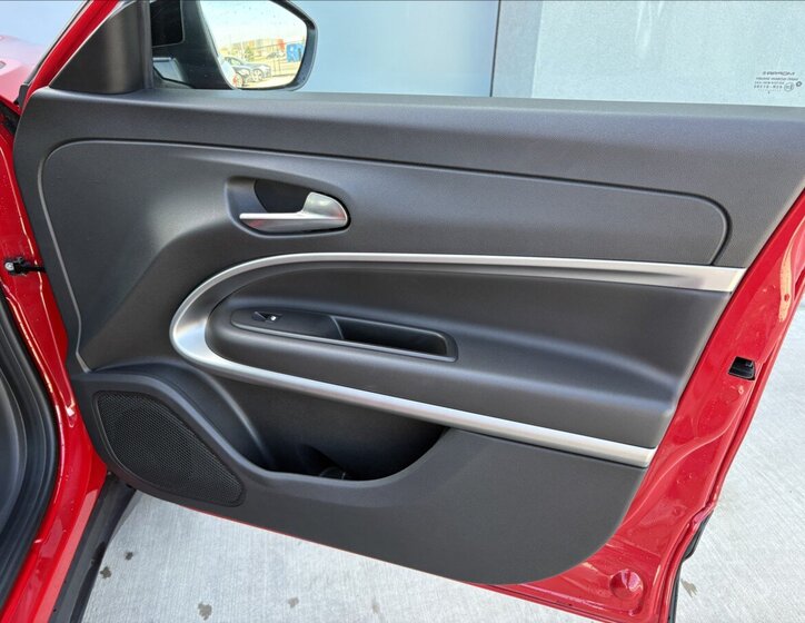 Jeep Avenger Sedan / Limuzína 1,2 l 74 kw