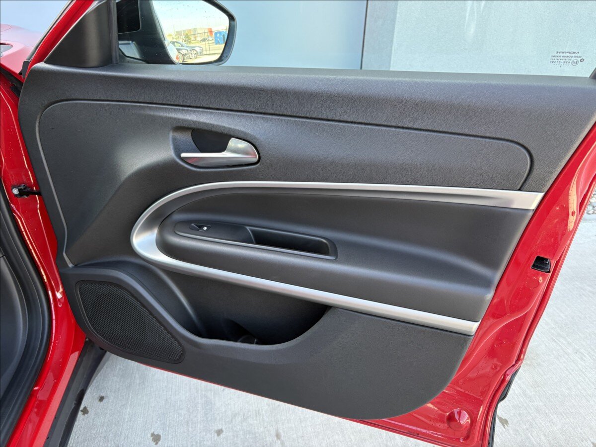 Jeep Avenger Sedan / Limuzína 1,2 l 74 kw