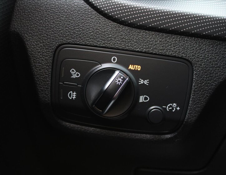 Audi Q2 SUV 2,0 l 140 kw