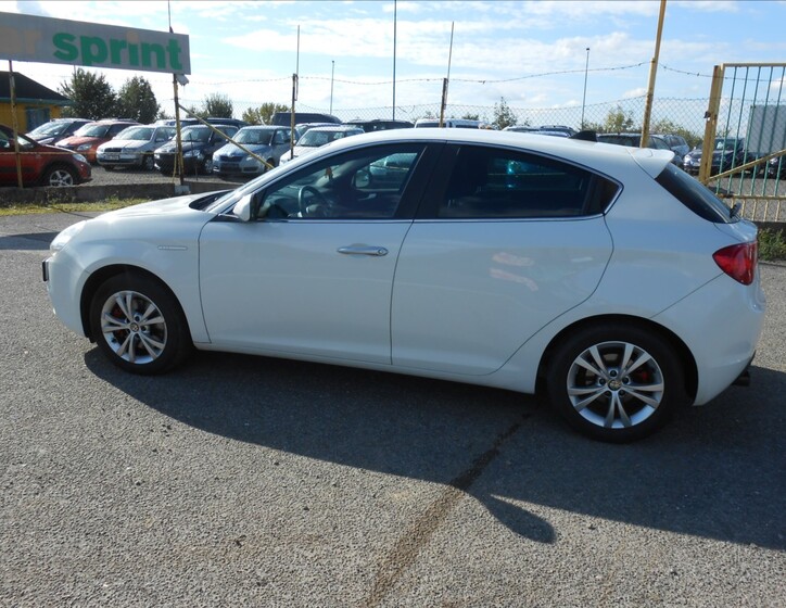 Alfa Romeo Giulietta 9