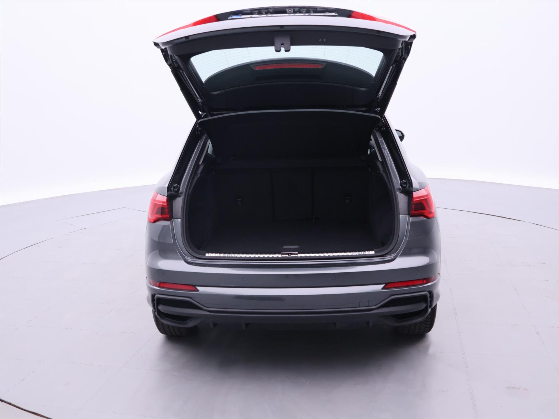 Audi Q3 SUV / Terénní 1,5 l 110 kw