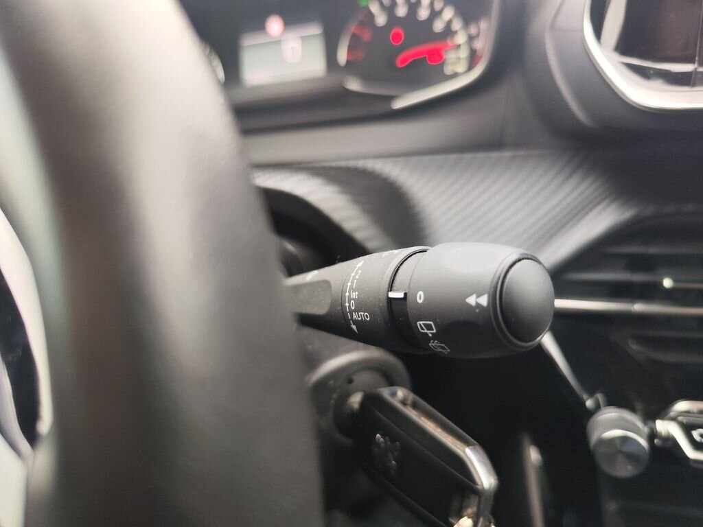 Peugeot 2008 SUV 1,2 l 74 kw