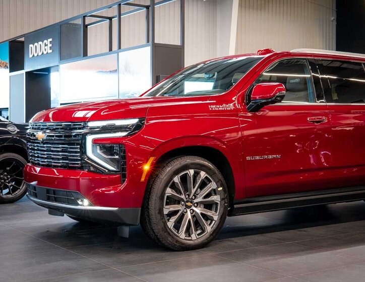 Chevrolet Suburban SUV / Terénní 6,2 l 313 kw