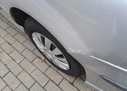 Nissan Almera Tino 17