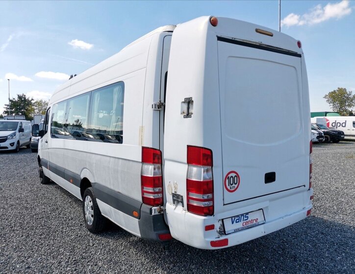 Mercedes-Benz Ostatní Ostatní 2,1 l 120 kw