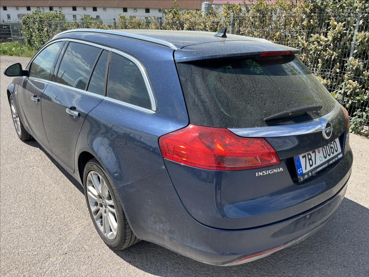Opel Insignia Kombi 2,0 l 118 kw