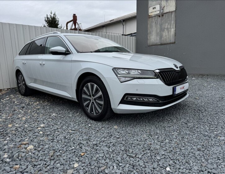 Škoda Superb 1