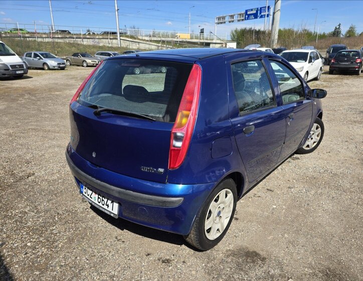 Fiat Punto Hatchback 1,2 l 44 kw