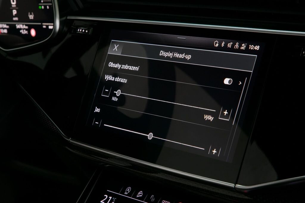 Audi SQ8 SUV 4,0 l 373 kw