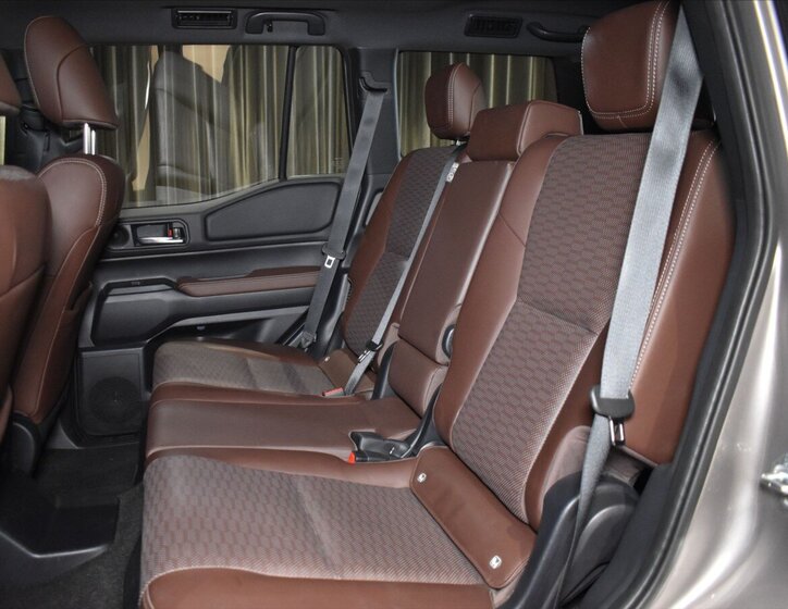 Toyota Land Cruiser SUV / Terénní 2,8 l 151 kw