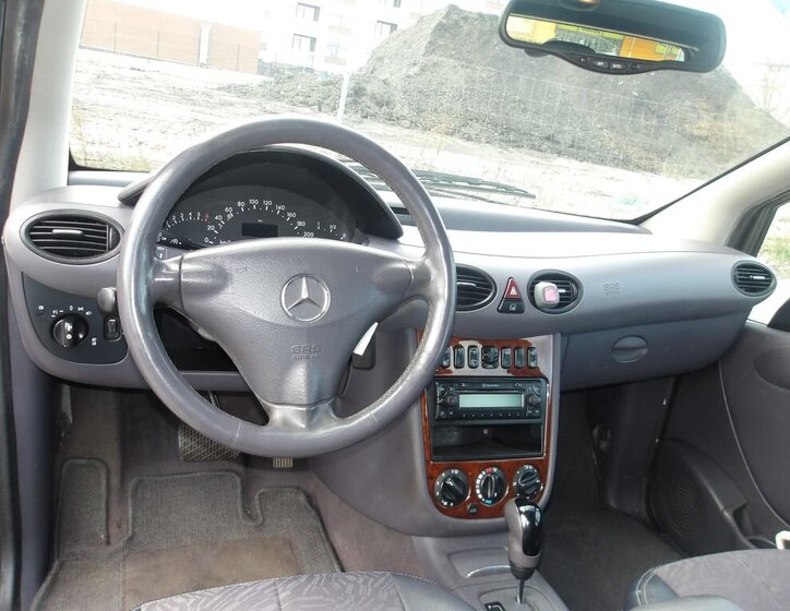 Mercedes-Benz Třídy A Hatchback 1,6 l 75 kw