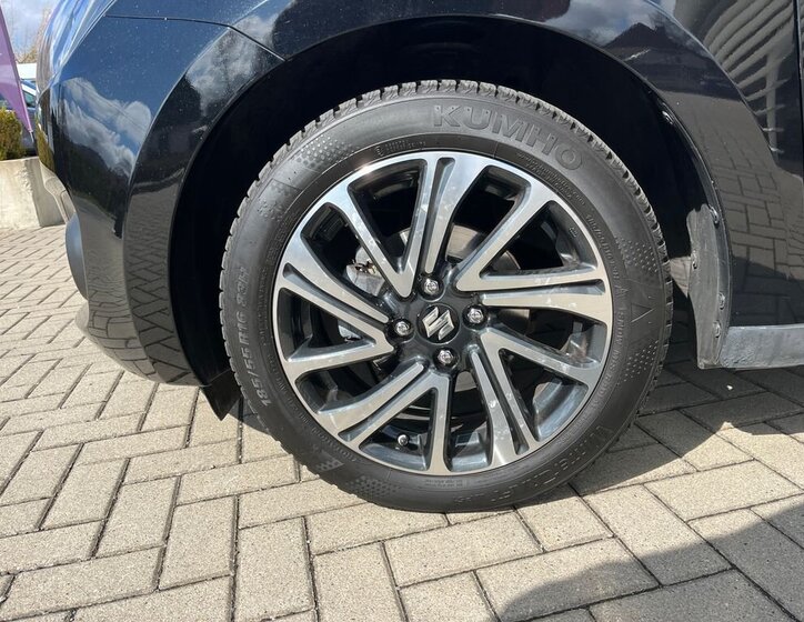 Suzuki Swift Hatchback 1,2 l 61 kw