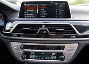 BMW Řada 7 Sedan / Limuzína 4,4 l 390 kw