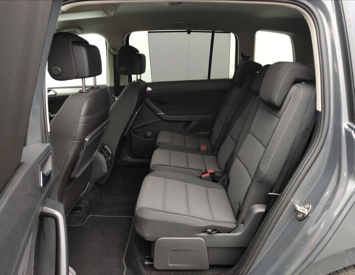 Volkswagen Touran MPV 1,5 l 110 kw