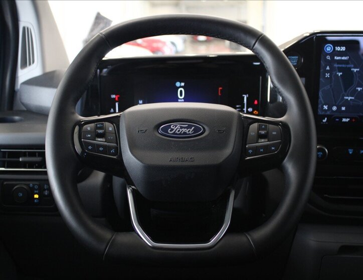 Ford Tourneo Custom MPV 2,0 l 125 kw