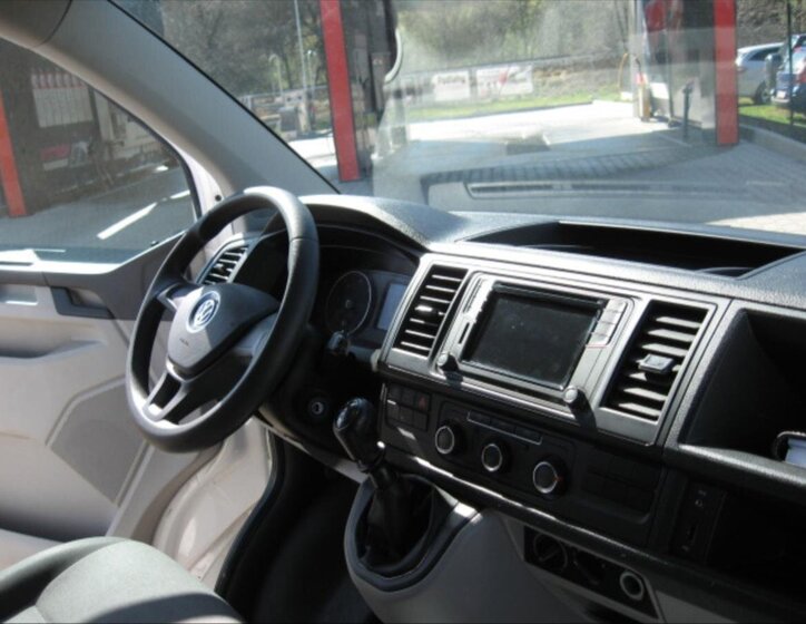 Volkswagen Transporter Kombi 2,0 l 110 kw