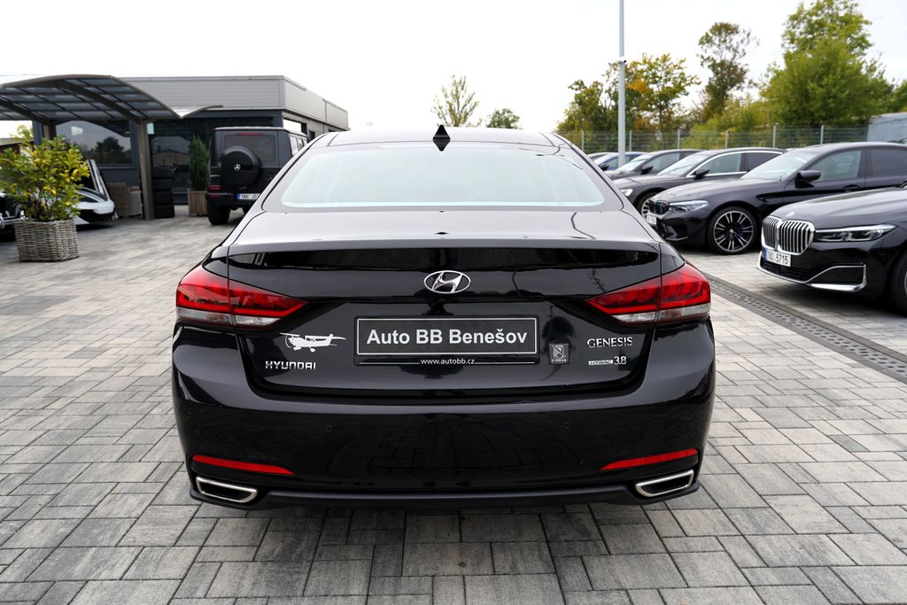 Hyundai Genesis
