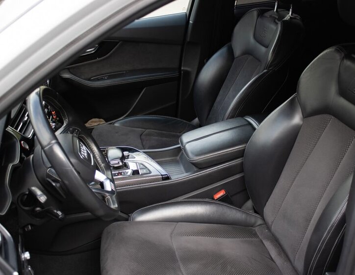 Audi SQ7 SUV / Terénní 4,0 l 320 kw