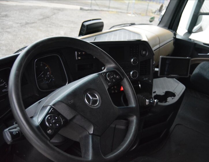 Mercedes-Benz Ostatní 8