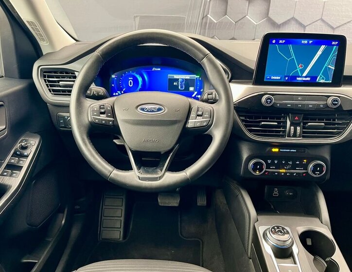 Ford Kuga SUV / Terénní 2,5 l 140 kw