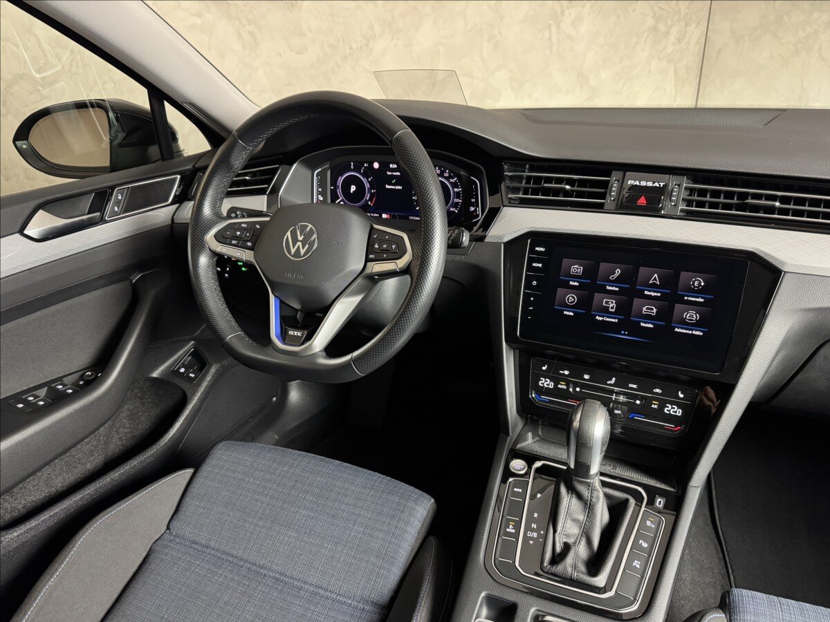 Volkswagen Passat Kombi 1,4 l 160 kw