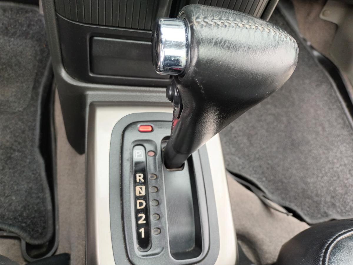 Nissan X-Trail SUV / Terénní 2,5 l 121 kw