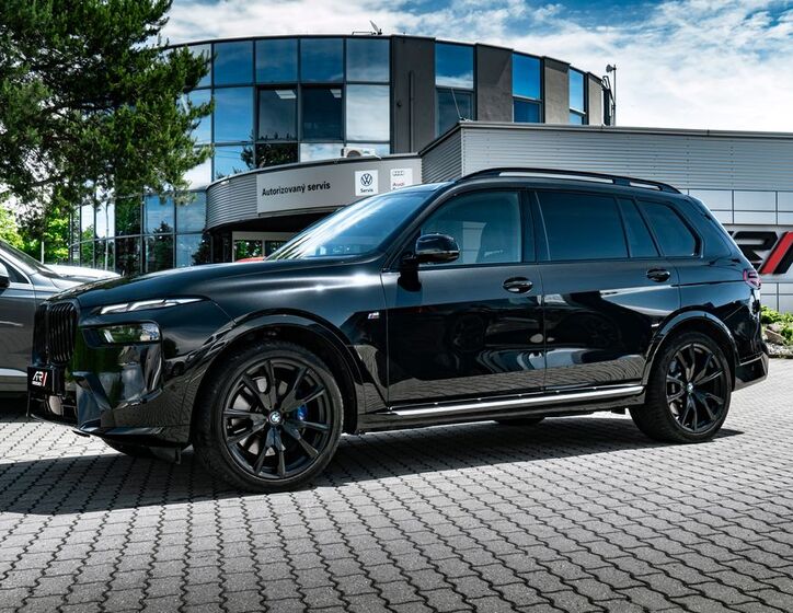 BMW X7 32