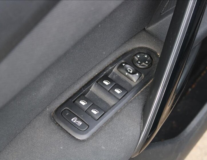 Peugeot 508 Kombi 2,0 l 120 kw