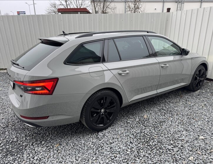 Škoda Superb 13