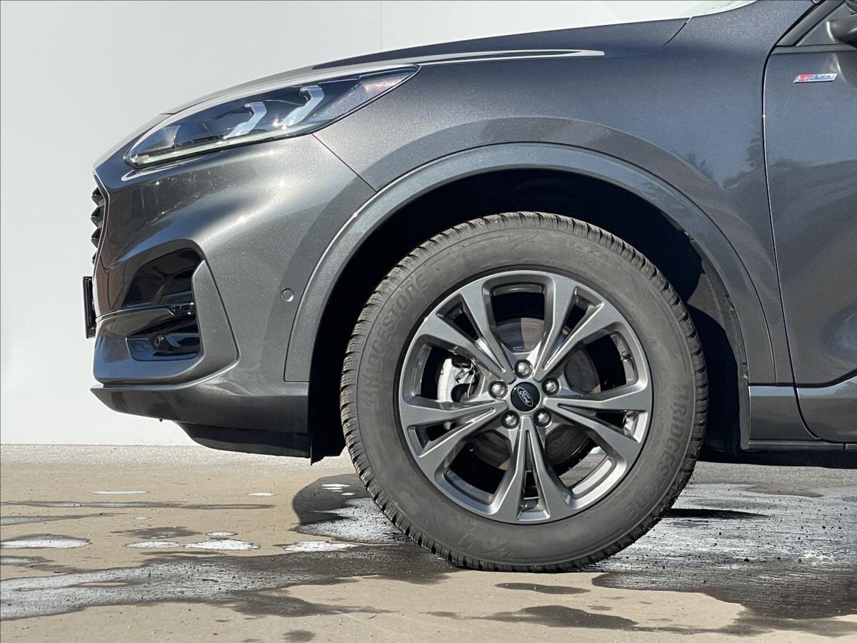 Ford Kuga SUV / Terénní 2,5 l 112 kw
