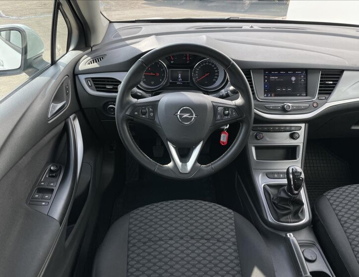 Opel Astra Hatchback 1,2 l 81 kw