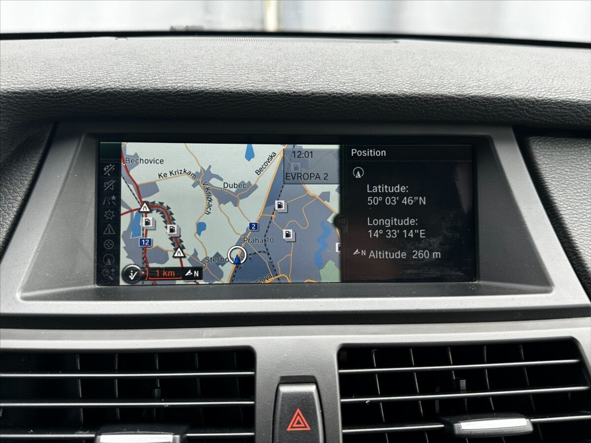 BMW X5 Kombi 3,0 l 180 kw