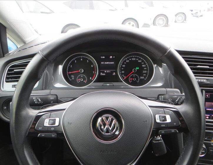 Volkswagen Golf Hatchback 999,0 85 kw