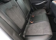 Opel Grandland SUV / Terénní 1,6 l 147 kw