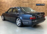 Mercedes-Benz Třídy E Sedan / Limuzína 5,0 l 235 kw