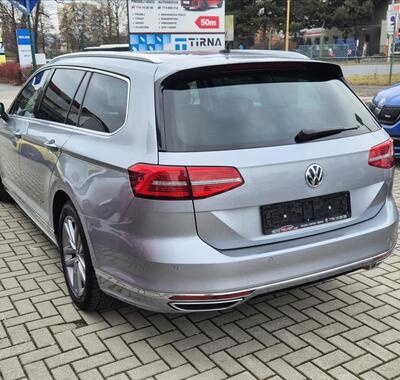 Volkswagen Passat 2