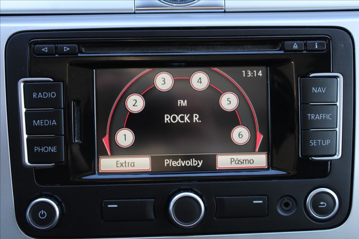 Volkswagen Passat Kombi 1,6 l 77 kw