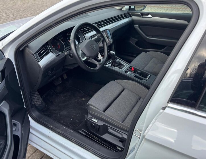 Volkswagen Passat Kombi 2,0 l 110 kw
