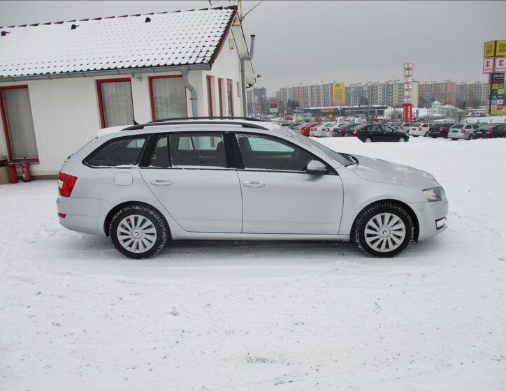 Škoda Octavia Kombi 2,0 l 110 kw