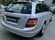 Mercedes-Benz Třídy C Kombi 2,1 l 100 kw