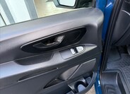 Mercedes-Benz Vito 17