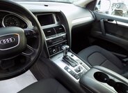Audi Q7 25