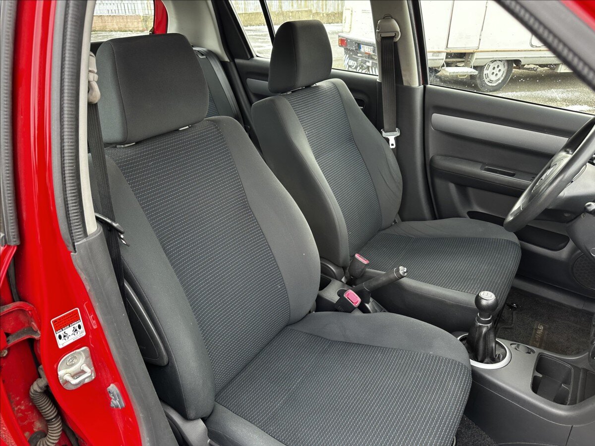 Suzuki Swift Hatchback 1,3 l 67 kw