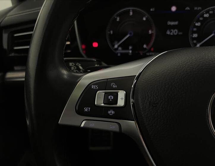 Volkswagen Touareg 20